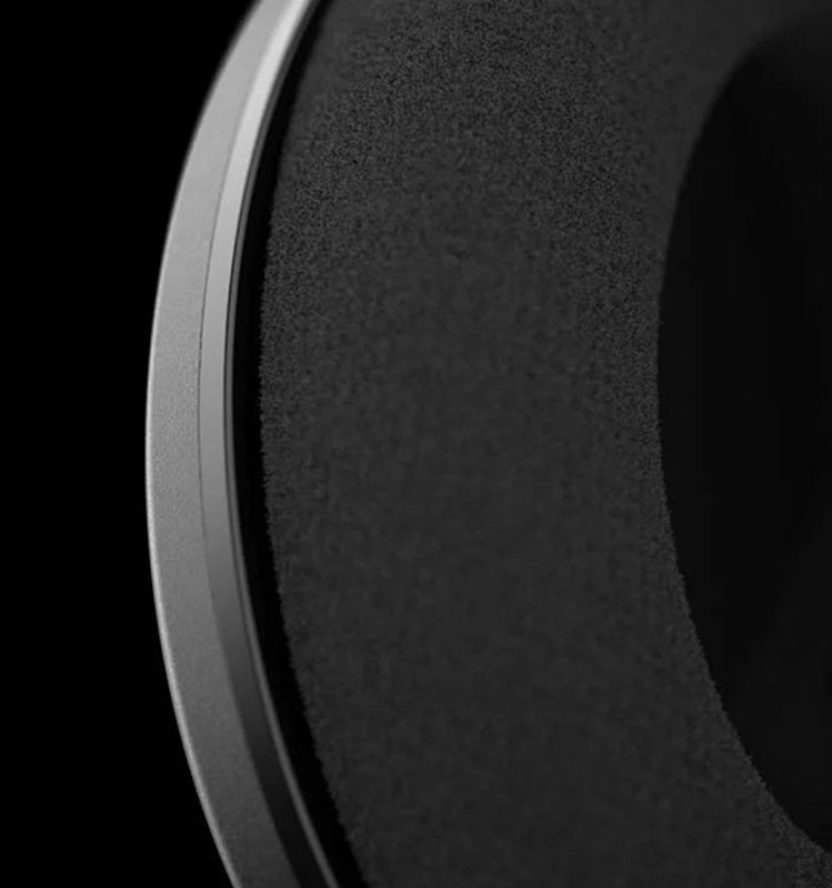 HD 560S full view